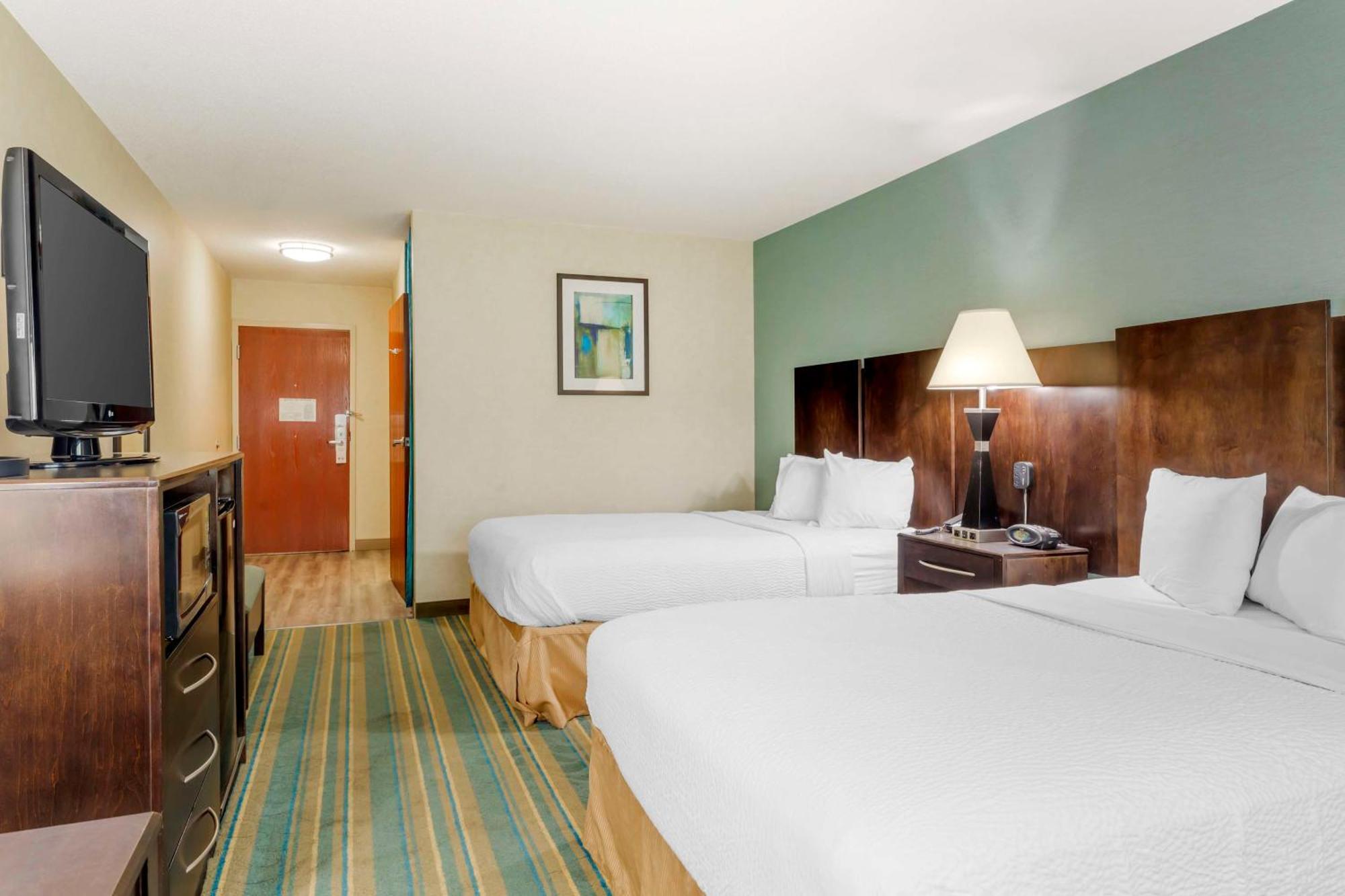 Best Western Plus Berkshire Hills Inn & Suites Pittsfield Extérieur photo