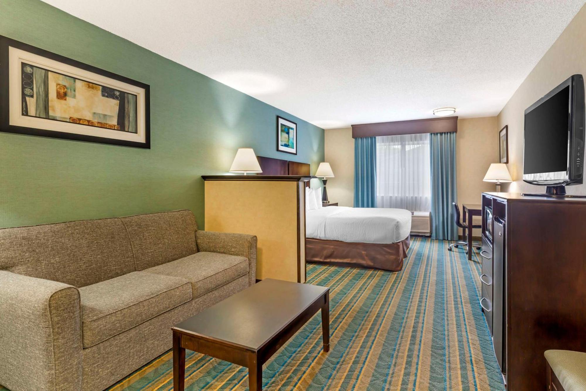 Best Western Plus Berkshire Hills Inn & Suites Pittsfield Extérieur photo